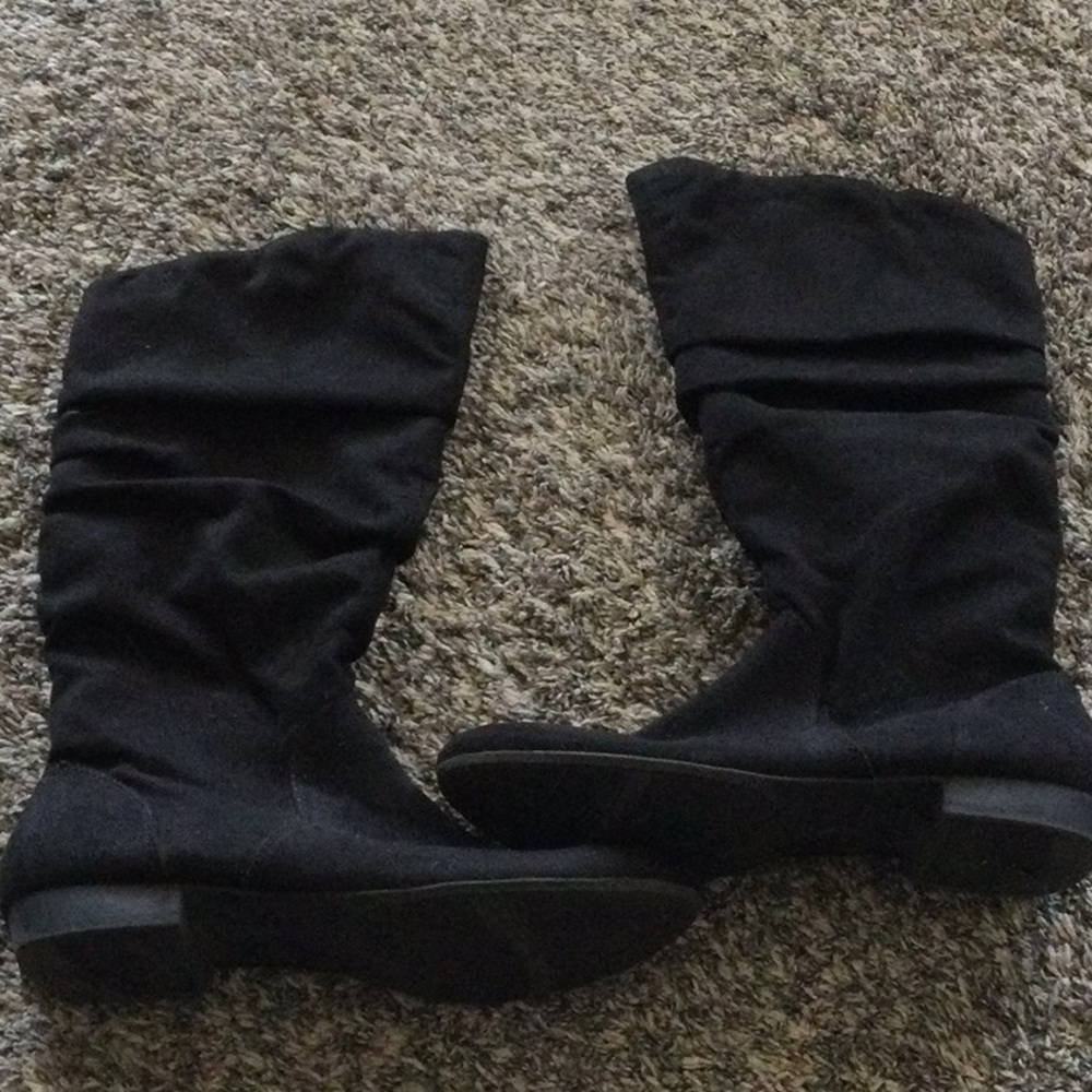 Womens boots size 10